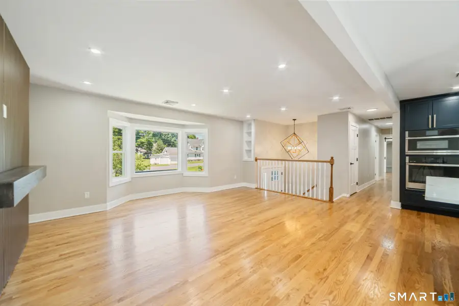 5 Reservoir Manor, Seymour, CT 06483 - #3