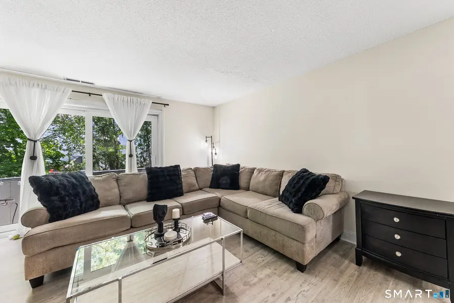 267 West Cedar Street #3D, Norwalk, CT 06854 - #3