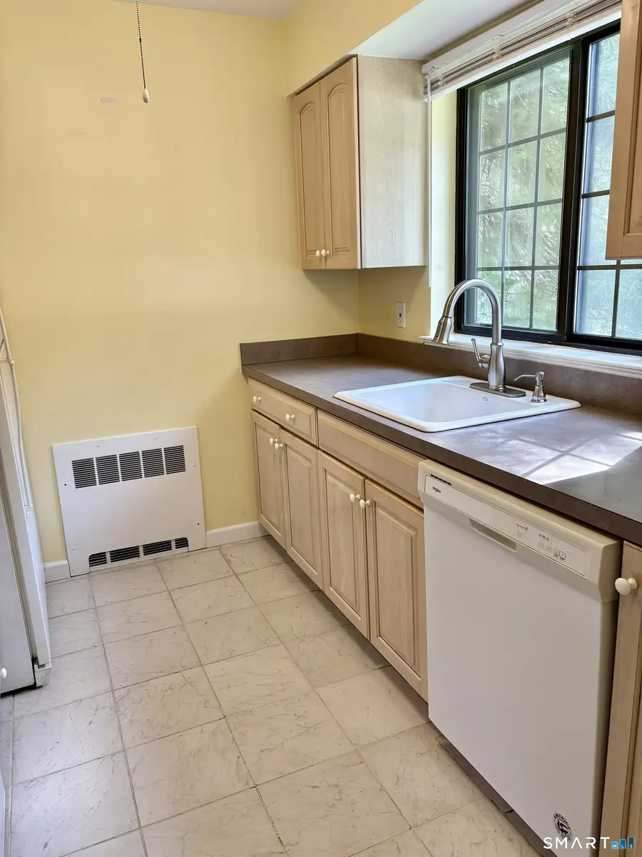 559 Swanson Crescent #559, Milford, CT 06461 - #3