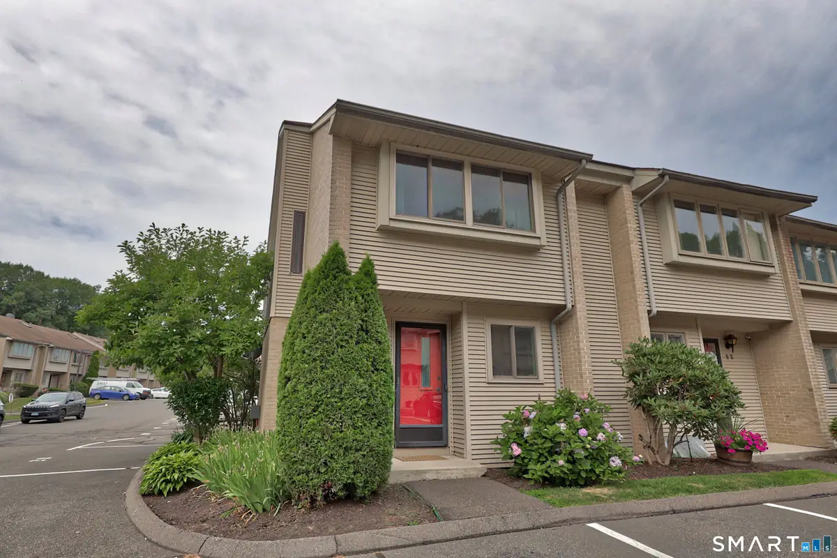 827 Oronoke Road #4-1, Waterbury, CT 06708 - #1