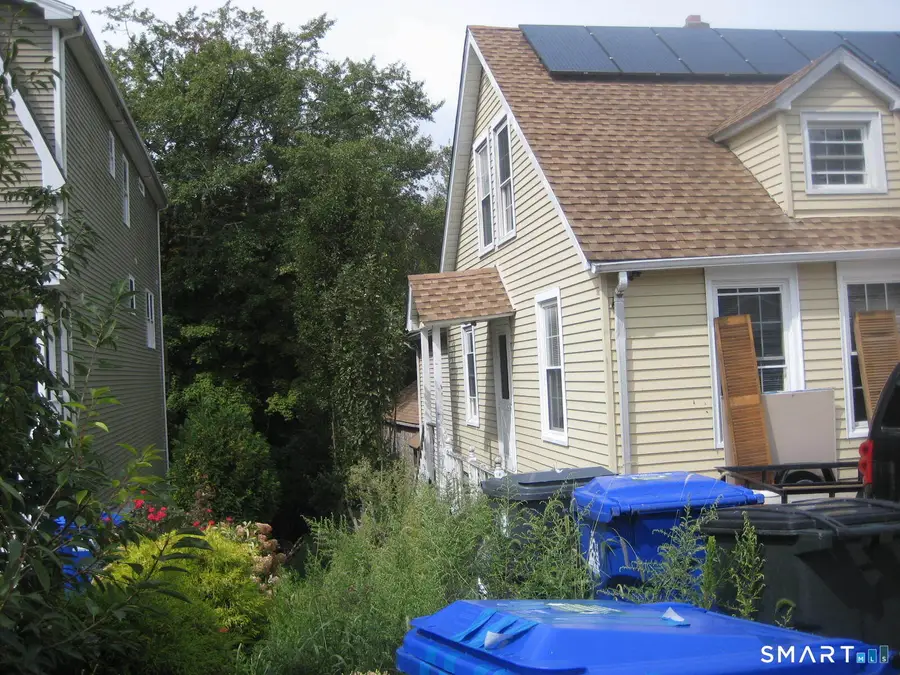21 Brainerd Road, Branford, CT 06405 - #3