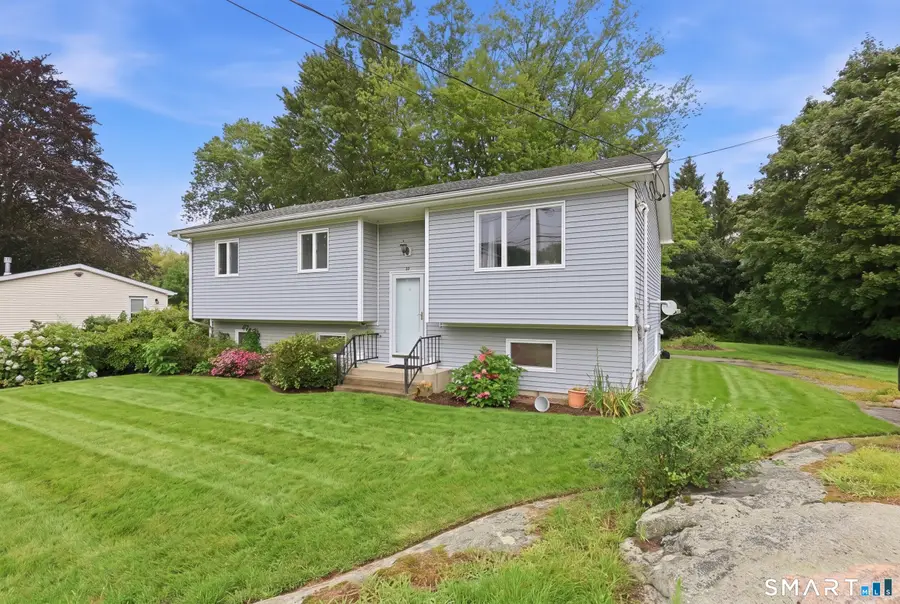 36 Lester Street, New London, CT 06320 - #2