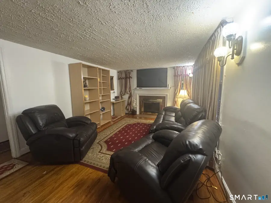 Address Withheld By Seller, East Hartford, CT 06118 - #3