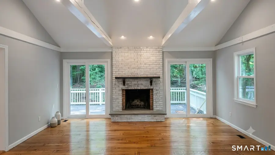 10 Leopard Drive, Newtown, CT 06482 - #3