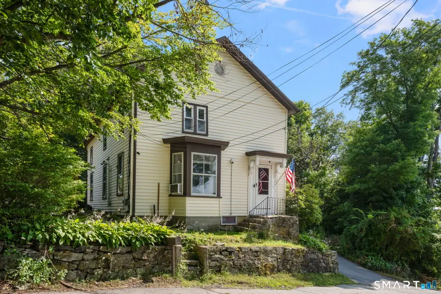 9 Hammond Street, Putnam, CT 06260 - #2