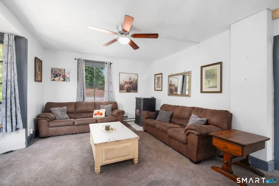 9 Hammond Street, Putnam, CT 06260 - #3
