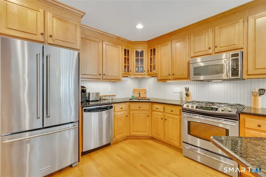 21 Church Terrace, Newington, CT 06111 - #2