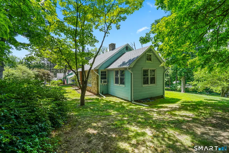 27 Bevin Boulevard, East Hampton, CT 06424 - #3