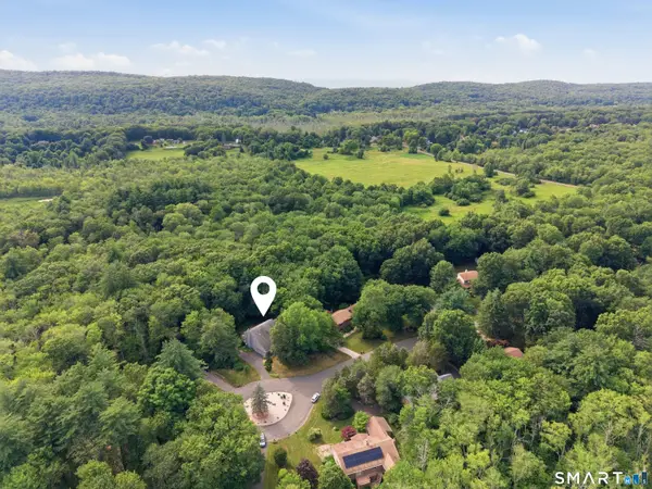 23 Walts Hill, Bloomfield, CT 06002