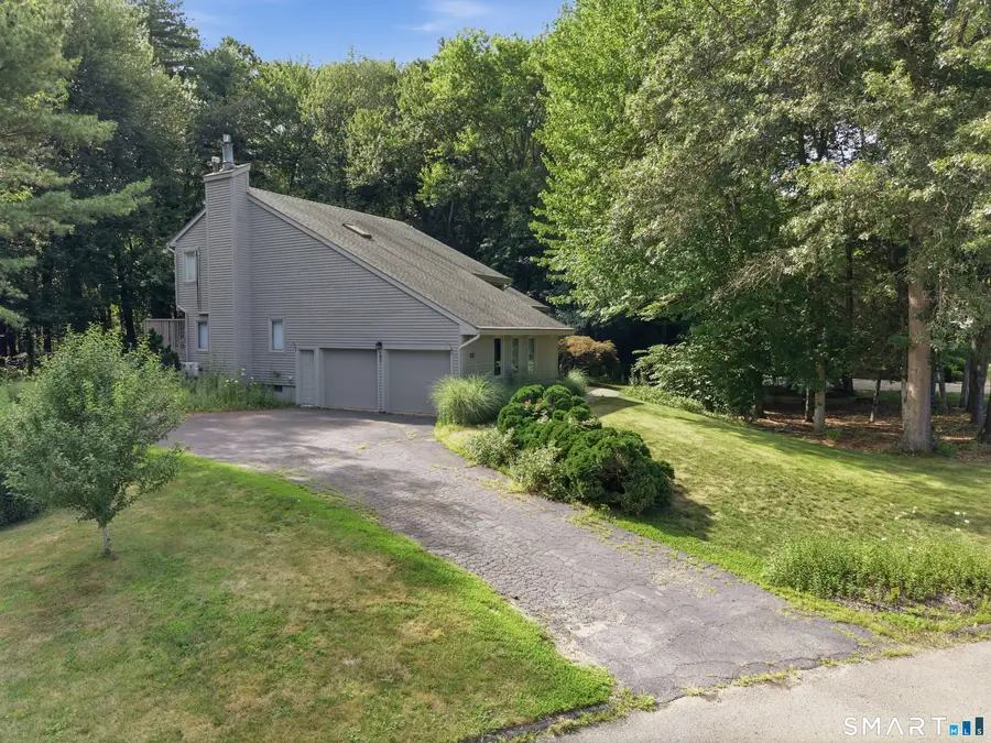 23 Walts Hill, Bloomfield, CT 06002 - #2