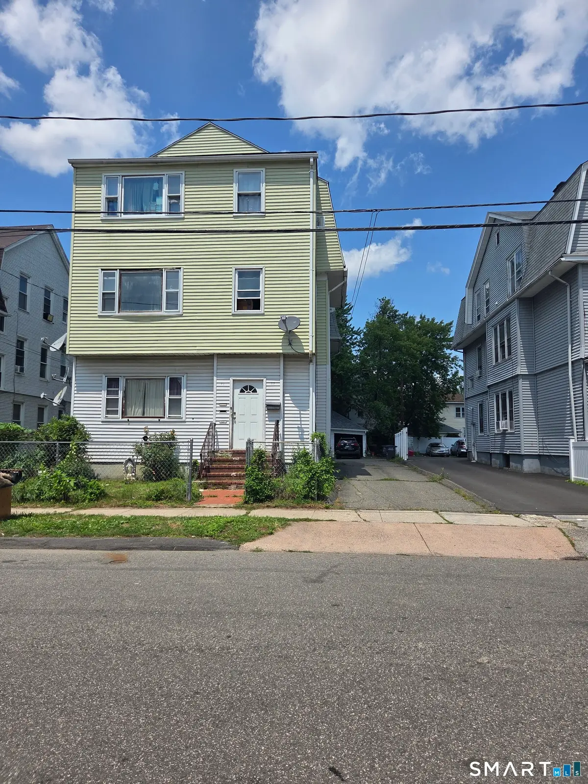 30-32 Wayland Street, Hartford, CT 06114 - #1