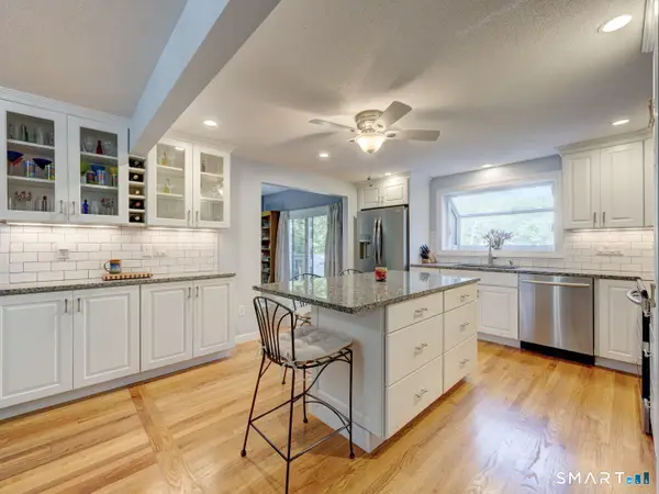 199 Grindle Brook Road, Glastonbury, CT 06073