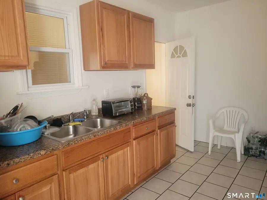 16 Greenwood Hill Street, Stamford, CT 06902 - #3