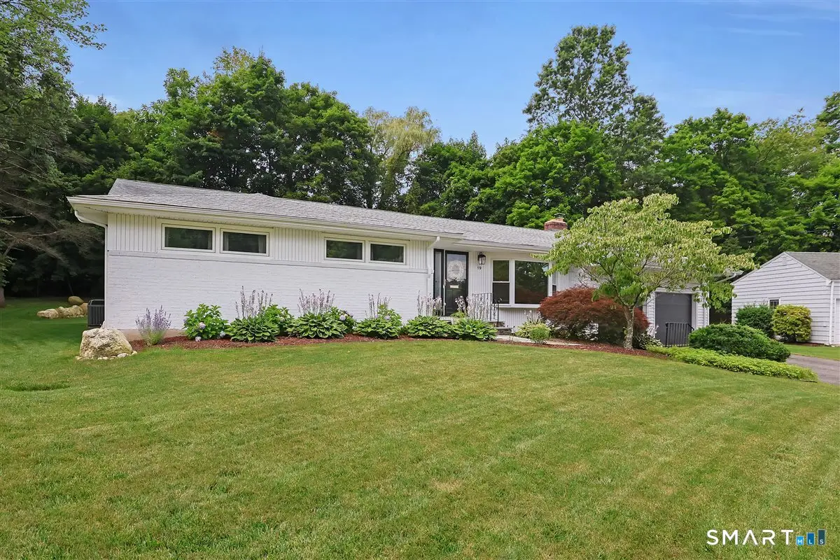 19 Tanglewood Road, West Hartford, CT 06117 - #1