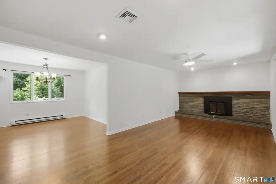 207 Barncroft Road, Stamford, CT 06902 - #3