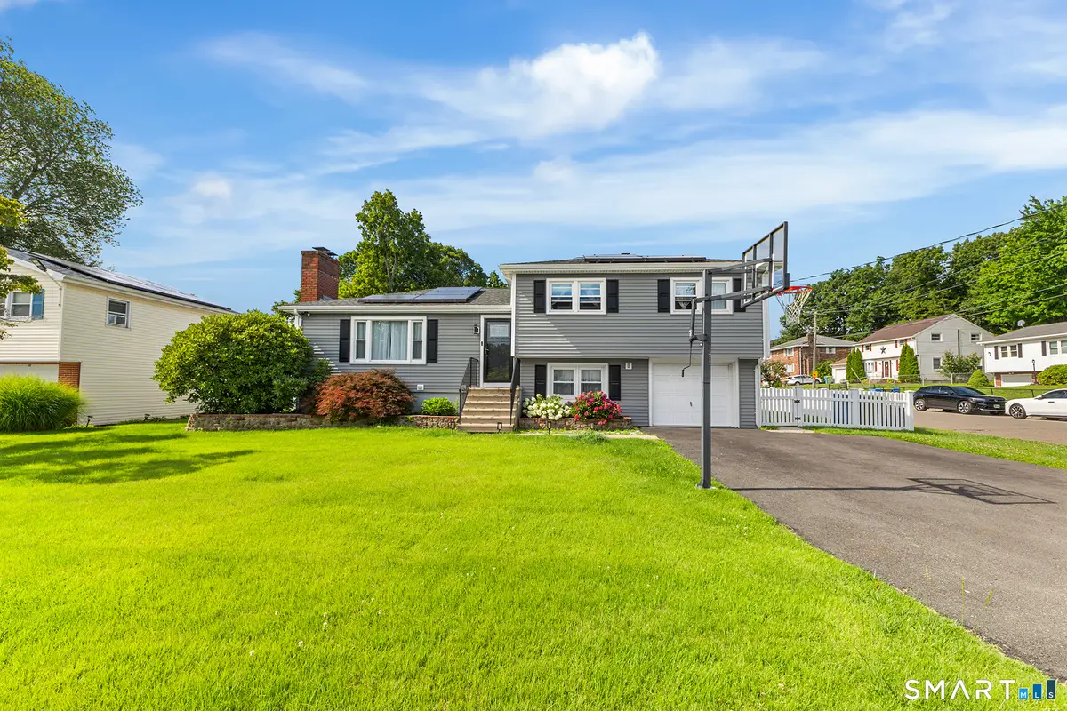 35 Wedgewood Drive, Waterbury, CT 06705 - #1