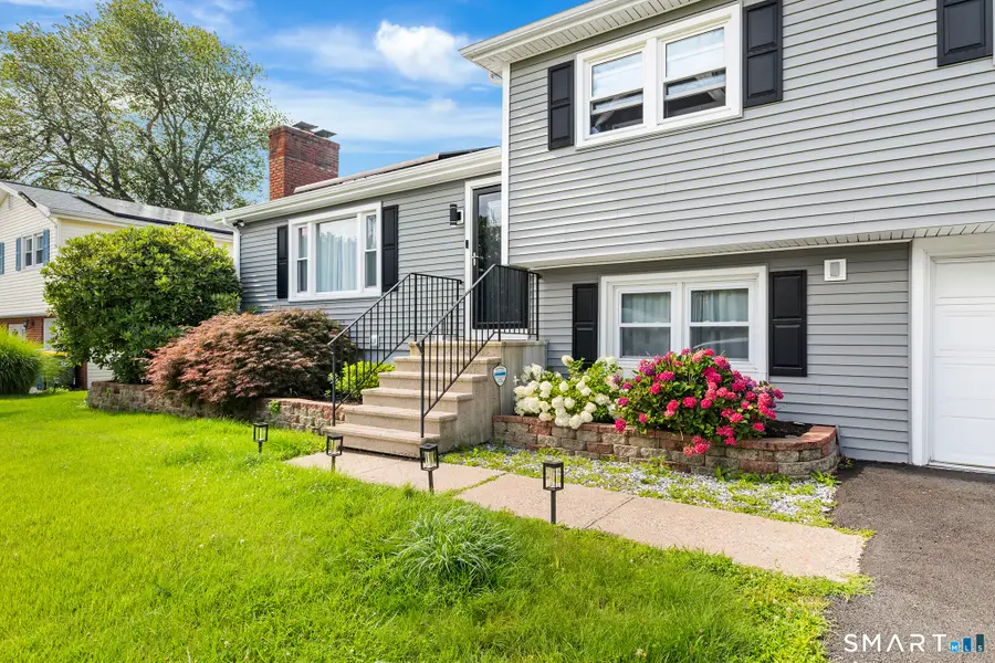 35 Wedgewood Drive, Waterbury, CT 06705 - #2