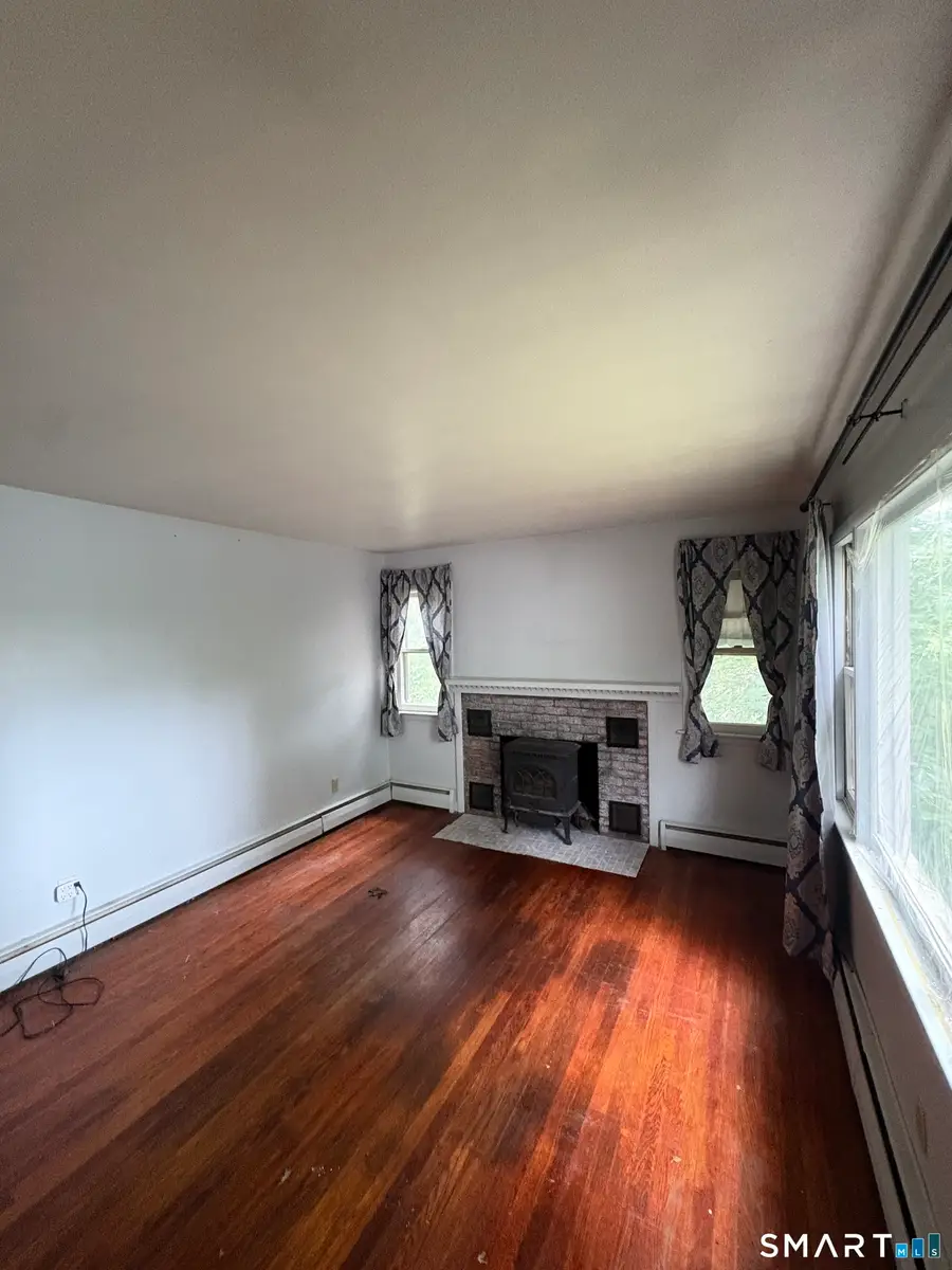 50 Crest Street, New London, CT 06320 - #2