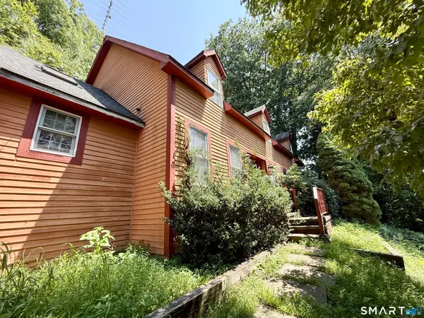 389 Tepi Drive, Southbury, CT 06488
