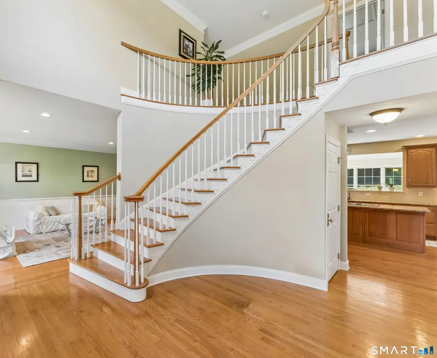 2 Pond View Drive, Newtown, CT 06470 - #3