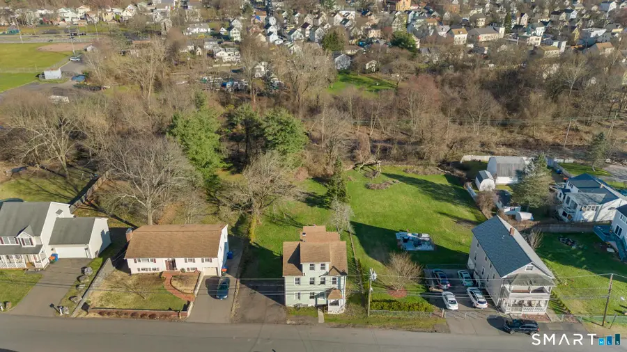 27 Botsford Street, Meriden, CT 06451 - #3
