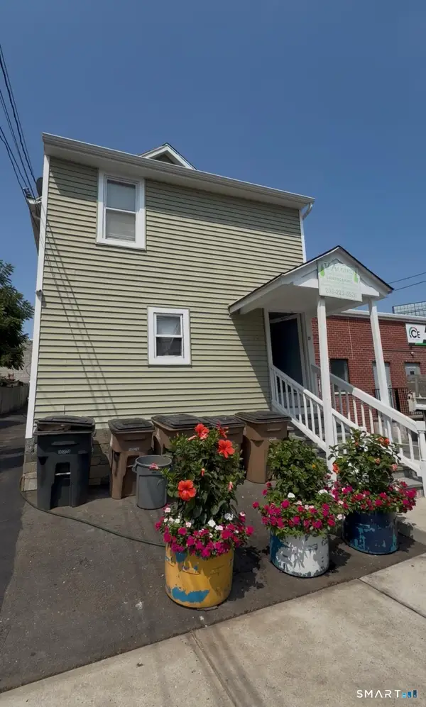 19 Davenport Street, Stamford, CT 06902