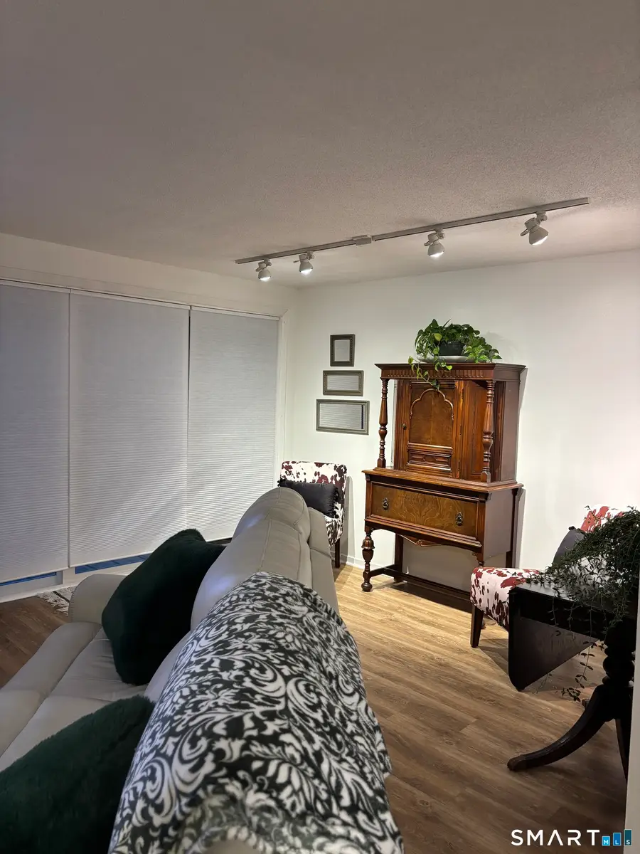 33 Woodbridge Lane #33, Cromwell, CT 06416 - #2