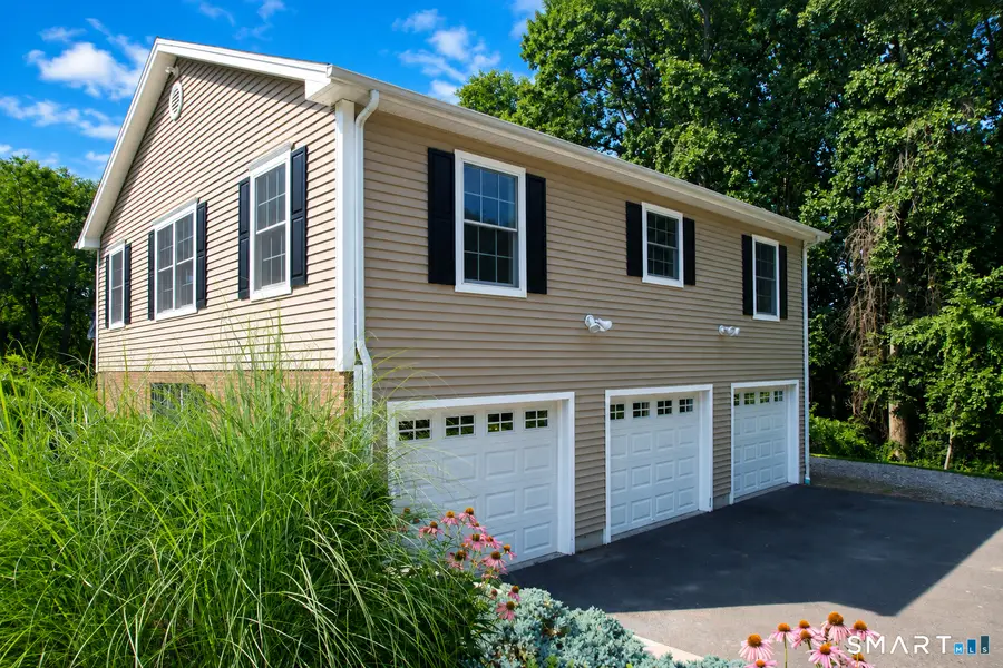 325 Manley Heights Road, Orange, CT 06477 - #2