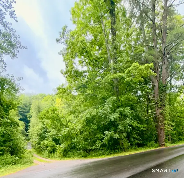 100 Johnson Road, Canaan, CT 06031