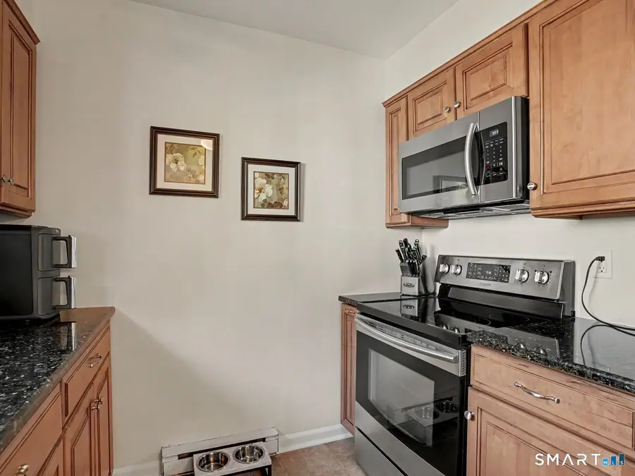 16 Donna Drive #1, Norwalk, CT 06854 - #3