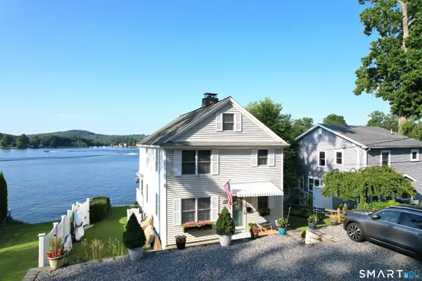 204 East Wakefield Boulevard, Winchester, CT 06098