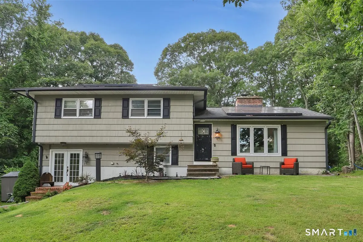 51 Mount Vernon Avenue, Waterbury, CT 06708 - #1
