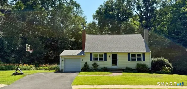 23 Cedar Road, Clinton, CT 06413