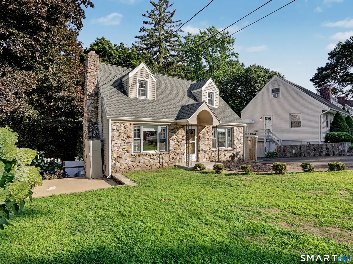 555 Lakeside Drive, Bridgeport, CT 06606 - #1