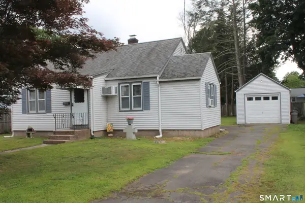54 May Street, Meriden, CT 06451