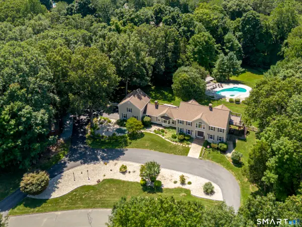 31 Cedar Grove Road, Southbury, CT 06488