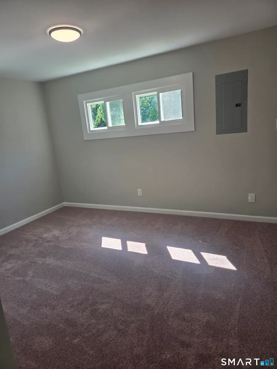 7 Carol Court, Groton, CT 06340 - #3
