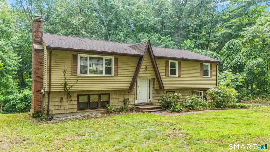 32 Woodhaven Drive, Burlington, CT 06013 - #2