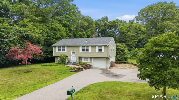 20 South Cobblers Court, East Lyme, CT 06357