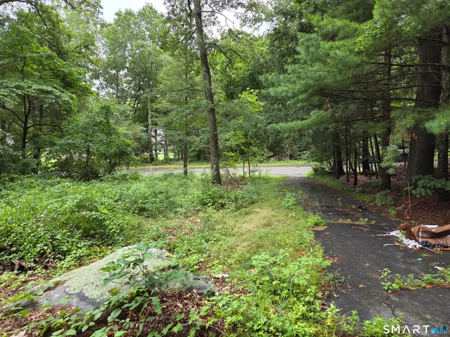7 Hallsey Lane, Woodbridge, CT 06525 - #3