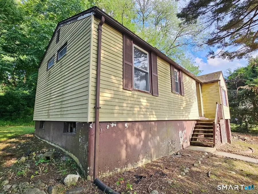 66 Chesterfield Avenue, Wolcott, CT 06716 - #3