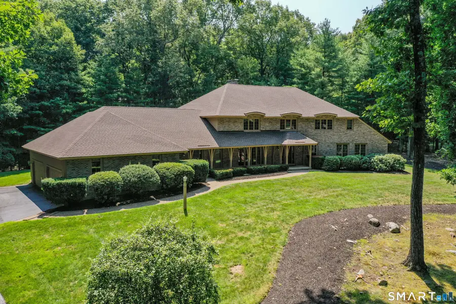 33 Saxon Woods, Avon, CT 06001 - #2