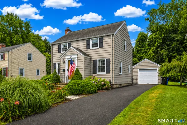 33 Edgemere Avenue, West Hartford, CT 06110