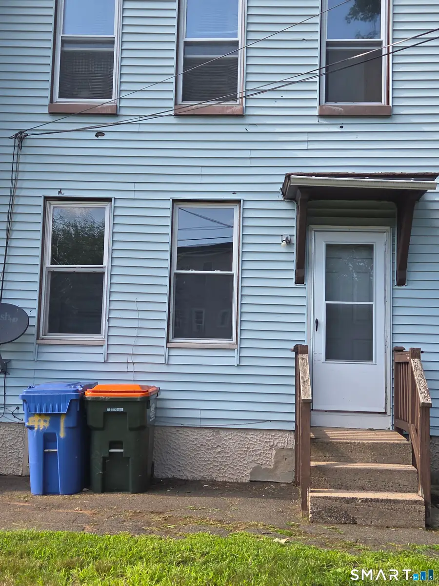 427 Center Street, Meriden, CT 06450 - #3