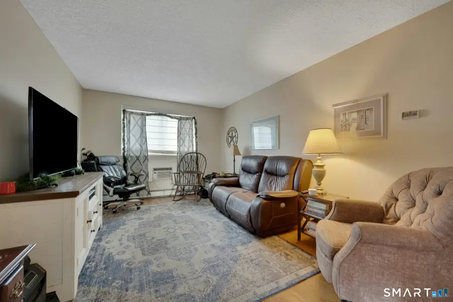 4 Van Zant Street #B5, Norwalk, CT 06855 - #3