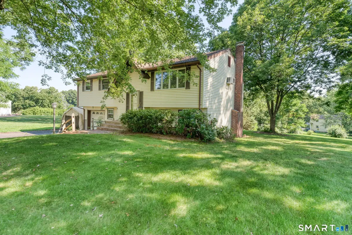 6 Blueberry Circle, Ellington, CT 06029 - #1