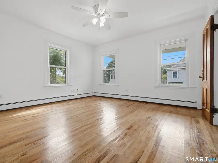 35 Moore Avenue, New London, CT 06320 - #3
