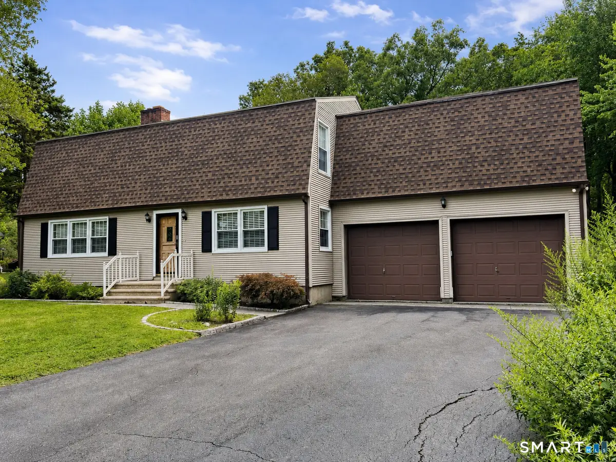 556 Forest Road, Orange, CT 06477 - #1