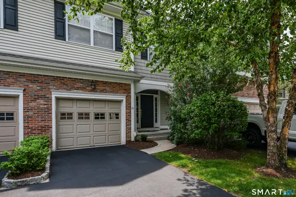 23 Park Place Circle #23, West Hartford, CT 06110