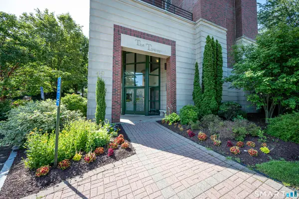 49 Rose Street #208, Branford, CT 06405